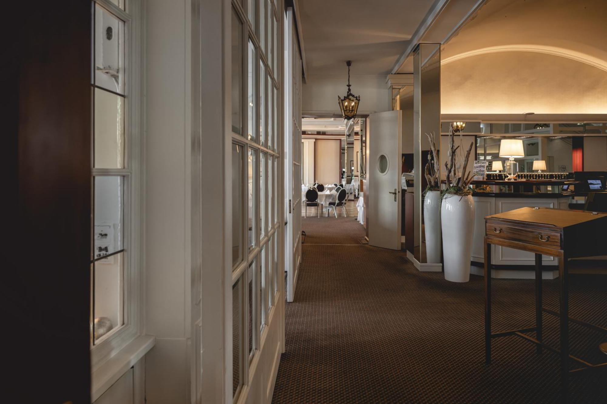 Hotel Rheinhotel Dreesen 4*